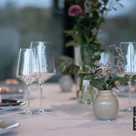 Villa Black Box By De Schrijfbar - Vakantiewoning Haspengouw Wellen